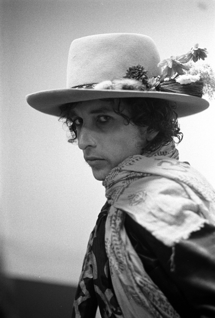 Ken Regan: Bob Dylan hat and scarf 