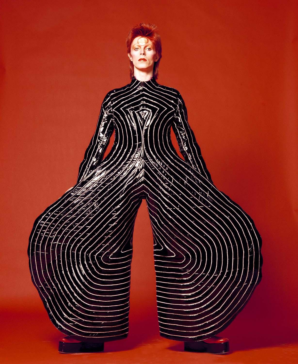 David Bowie Paper Doll Design by Kansai Yamamoto. Masayoshi Sukita _7876 –  Every record tells a story